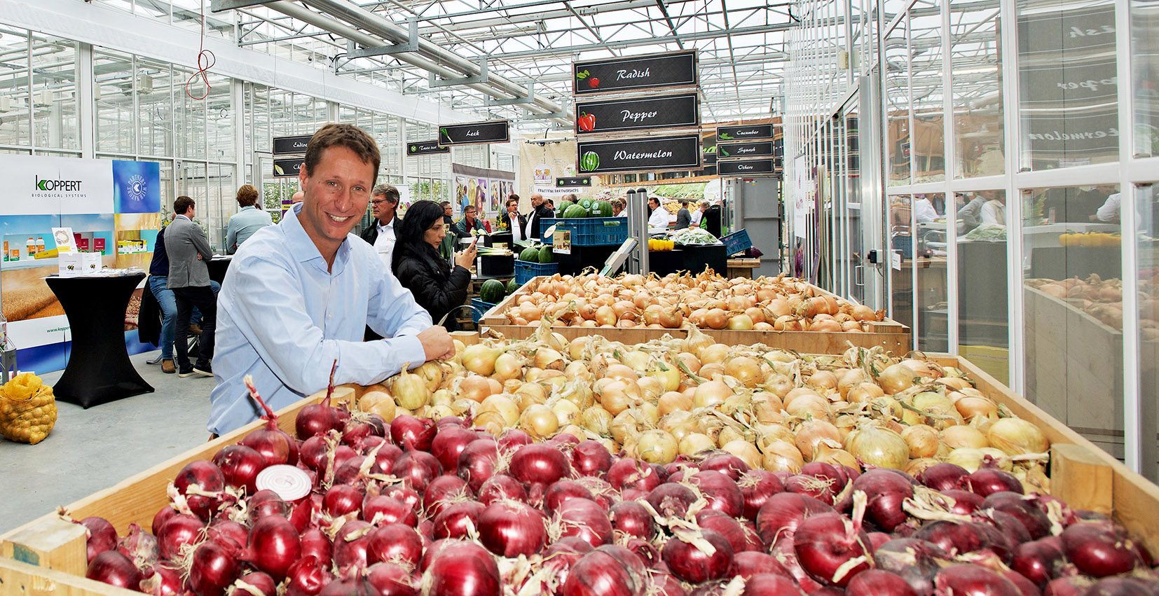Royal treatment for our tomato seeds – article Volkskrant May 23th The Netherlands